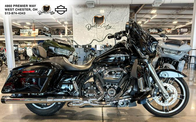 2017 Harley-Davidson FLHXS - Street Glide Special