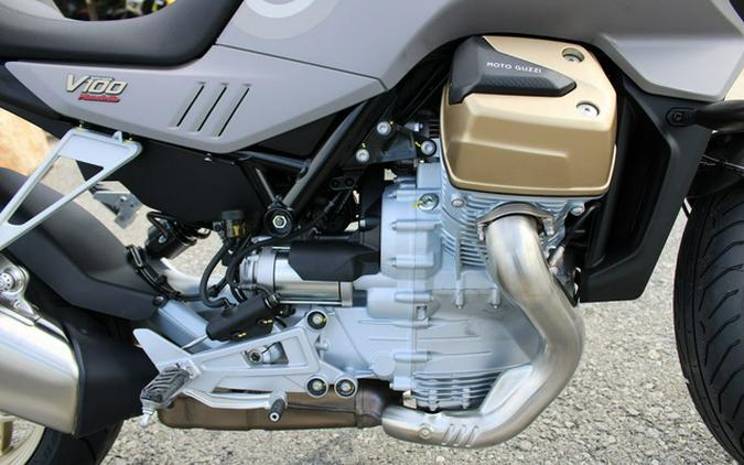 2023 Moto Guzzi V100 Mandello Aviazione Navale