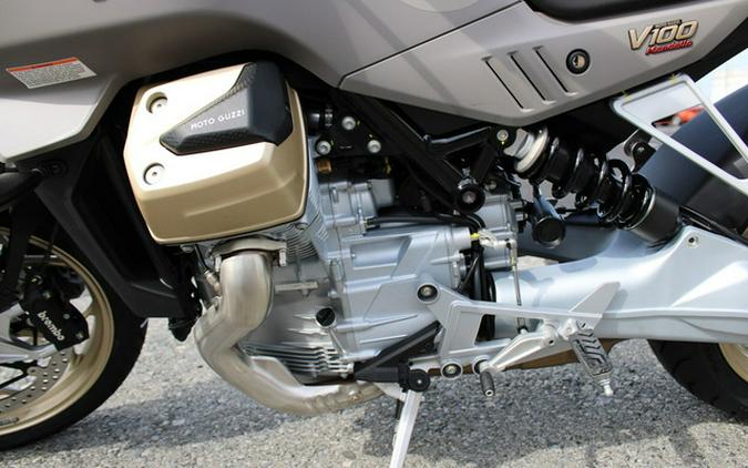 2023 Moto Guzzi V100 Mandello Aviazione Navale