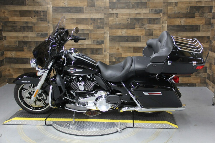 2023 Harley-Davidson Ultra Limited Black