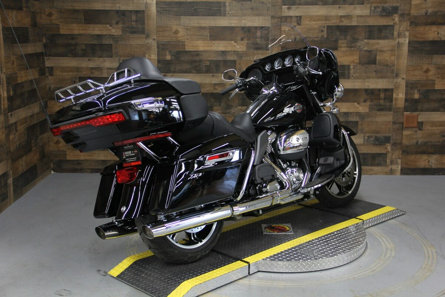 2023 Harley-Davidson Ultra Limited Black