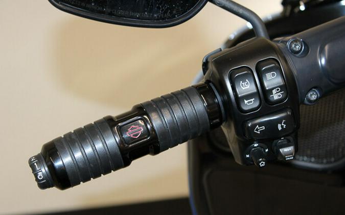 Used 2023 Harley-Davidson Road Glide Limited Grand American Touring FLTRK Motorcycle For Sale In Miami, Florida