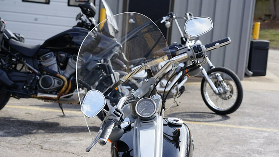 2008 Harley-Davidson FXCW - Rocker