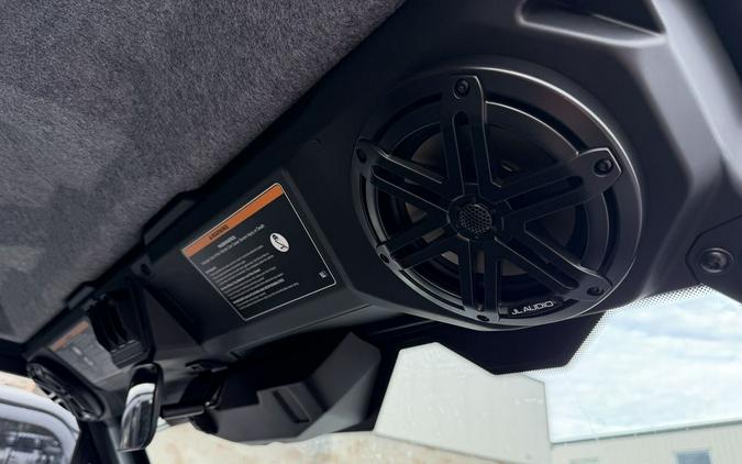 2026 Can-Am® Defender MAX Limited HD11 Dark Wildland Camo