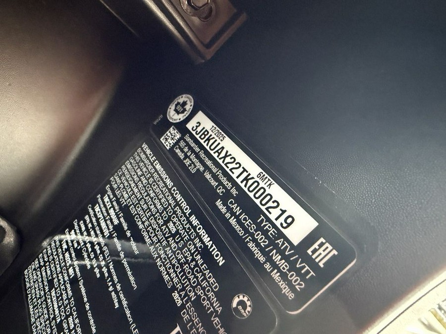 2026 Can-Am® Defender MAX Limited HD11 Dark Wildland Camo