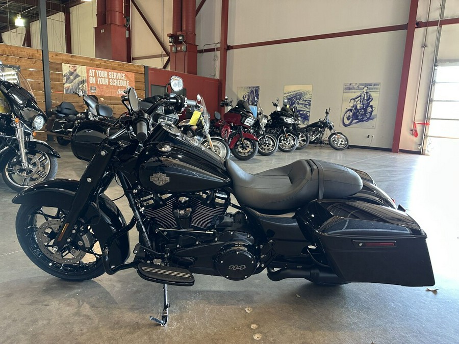 2025 Harley-Davidson® Road King™ Special FLHRXS