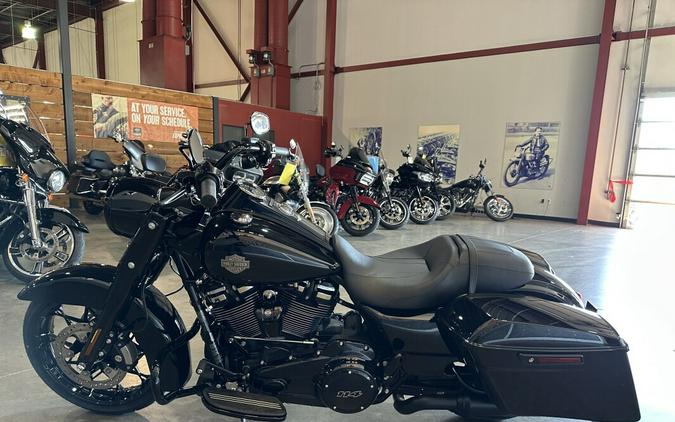 2025 Harley-Davidson® Road King™ Special FLHRXS