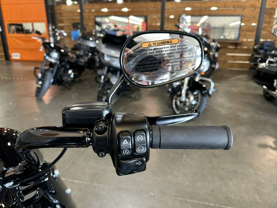 2025 Harley-Davidson® Road King™ Special FLHRXS