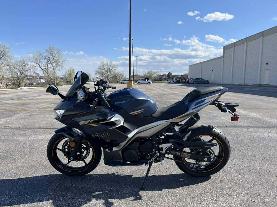 2023 Kawasaki Ninja 400