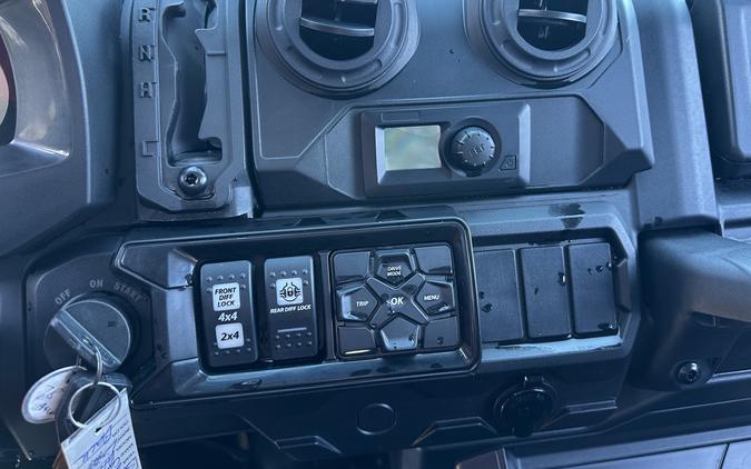 2025 Can-Am Defender MAX Lone Star CAB