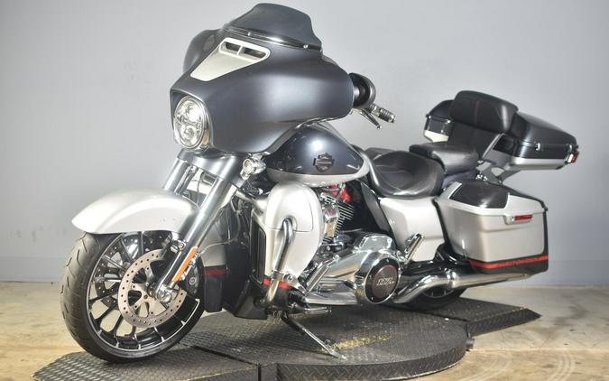 2019 Harley-Davidson CVO Street Glide Charred Steel & Lightening Silver