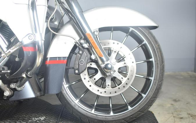 2019 Harley-Davidson CVO Street Glide Charred Steel & Lightening Silver