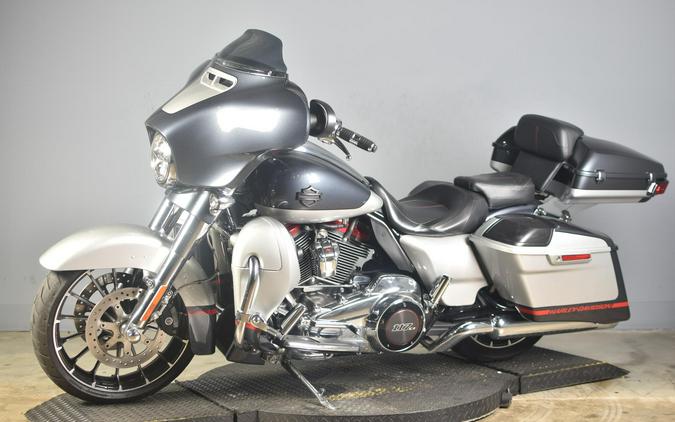 2019 Harley-Davidson CVO Street Glide Charred Steel & Lightening Silver