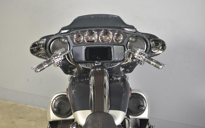 2019 Harley-Davidson CVO Street Glide Charred Steel & Lightening Silver