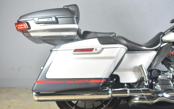 2019 Harley-Davidson CVO Street Glide Charred Steel & Lightening Silver