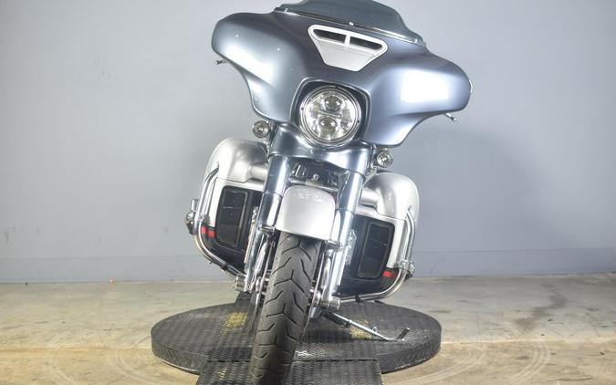 2019 Harley-Davidson CVO Street Glide Charred Steel & Lightening Silver