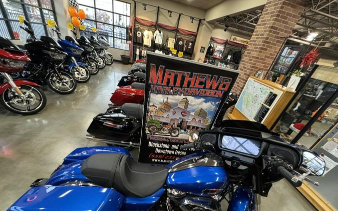 2025 Harley-Davidson® Street Glide® Blue Burst