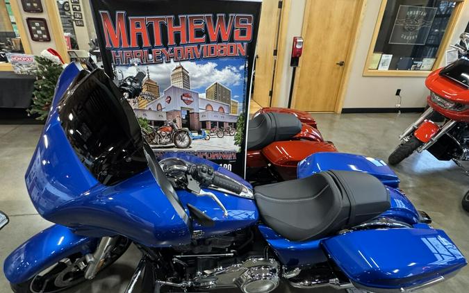 2025 Harley-Davidson® Street Glide® Blue Burst