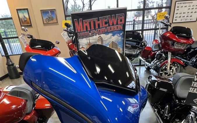 2025 Harley-Davidson® Street Glide® Blue Burst