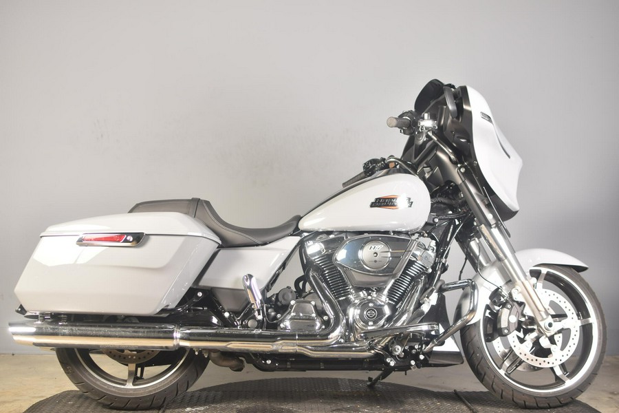 2026 Harley-Davidson Street Glide FLHX