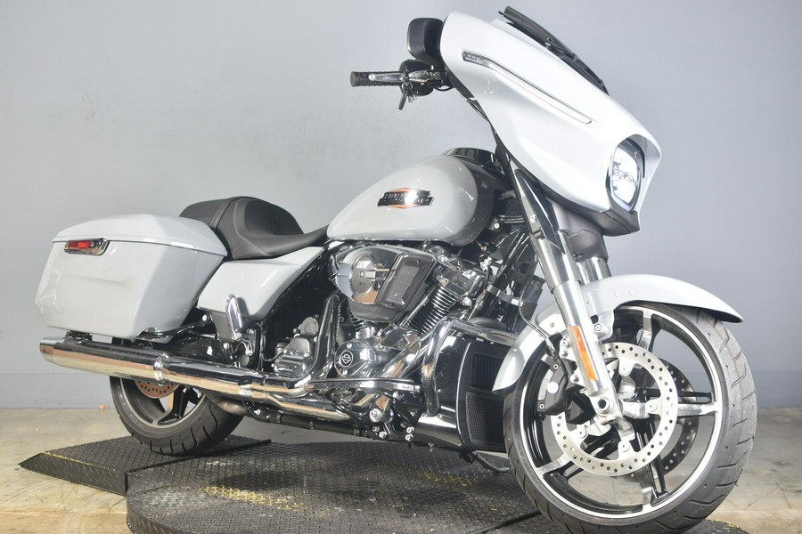 2026 Harley-Davidson Street Glide FLHX