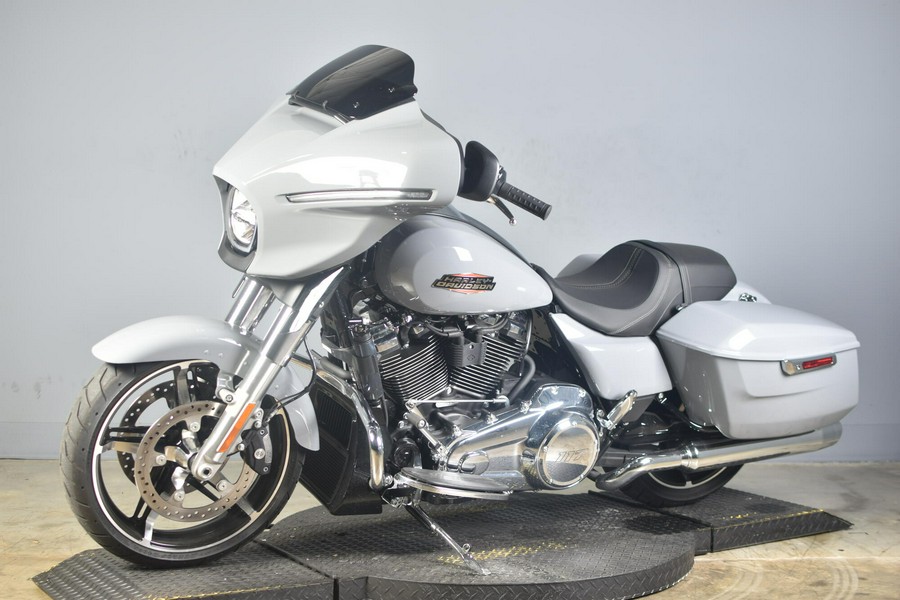 2026 Harley-Davidson Street Glide FLHX