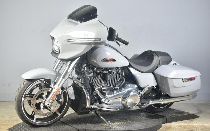 2026 Harley-Davidson Street Glide FLHX