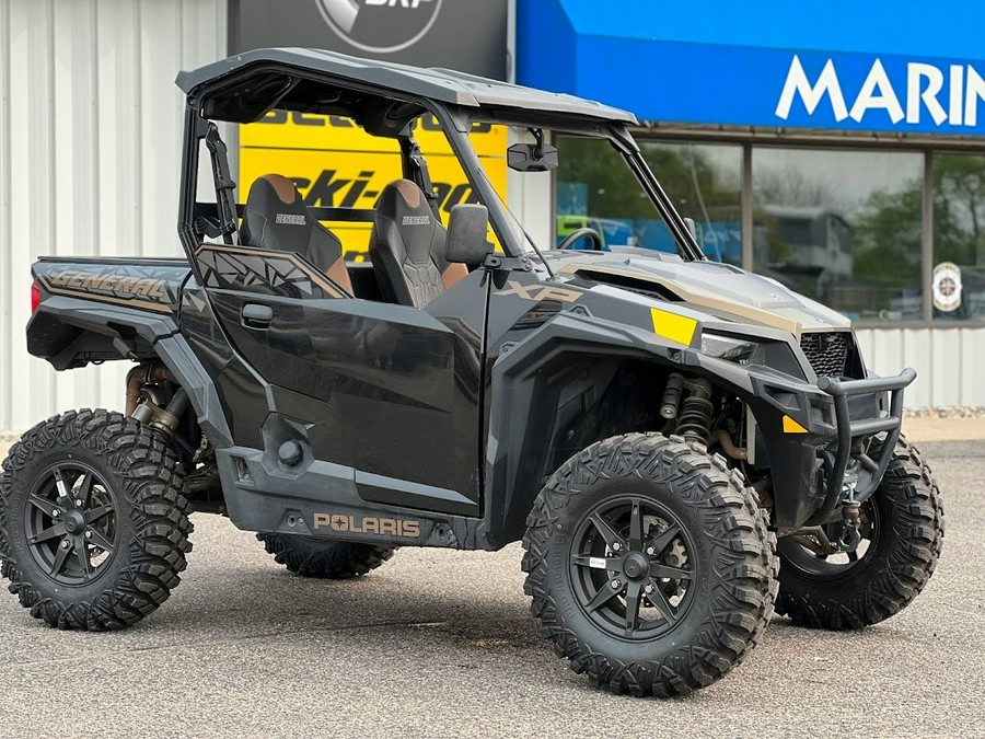 2022 Polaris Industries GENERAL XP 1000 DELUXE W/RIDE COMMAND