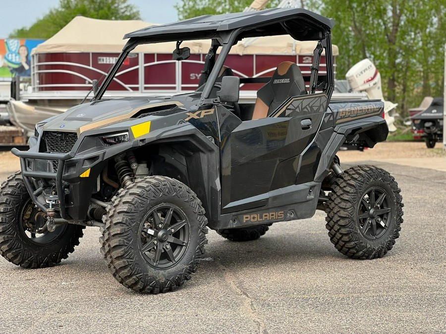 2022 Polaris Industries GENERAL XP 1000 DELUXE W/RIDE COMMAND