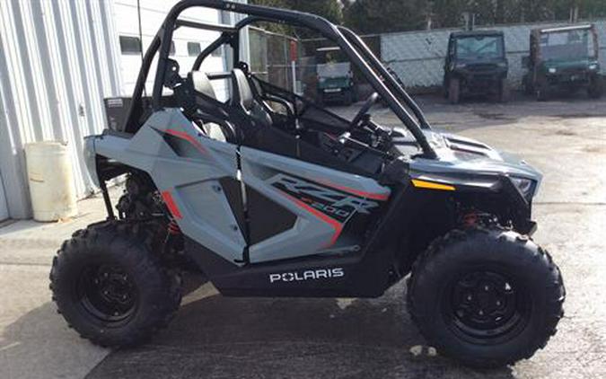 2024 Polaris RZR 200 EFI