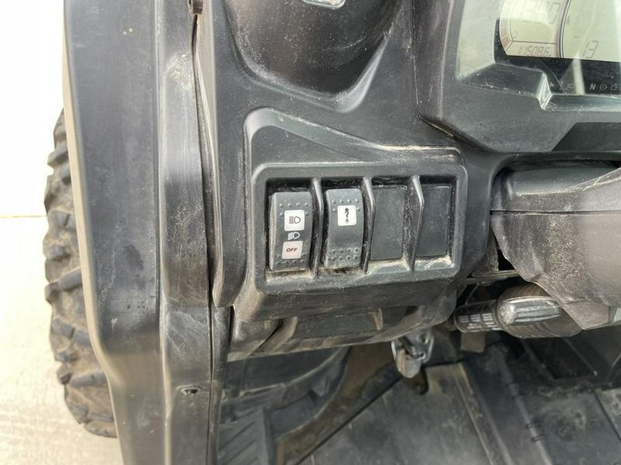 2024 Can-Am® Defender Limited HD10