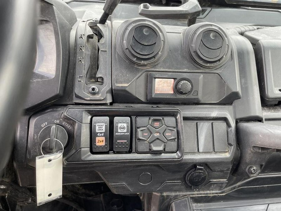 2024 Can-Am® Defender Limited HD10