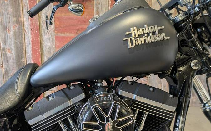 2016 Harley-Davidson® FXDB - Dyna® Street Bob®