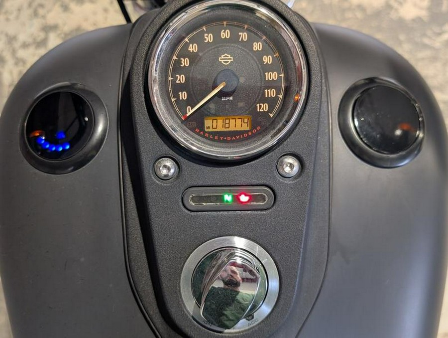 2016 Harley-Davidson® FXDB - Dyna® Street Bob®