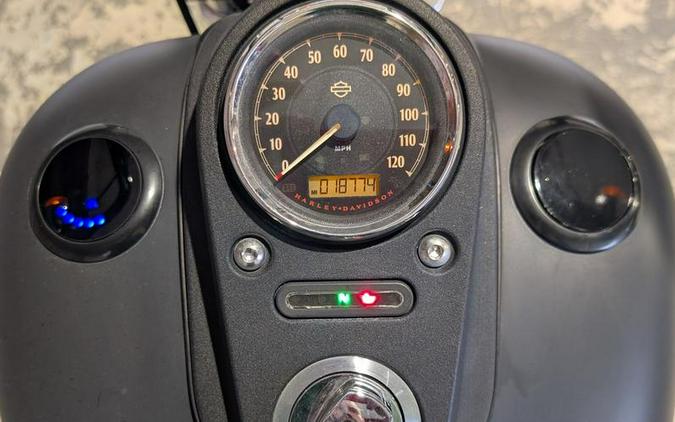 2016 Harley-Davidson® FXDB - Dyna® Street Bob®