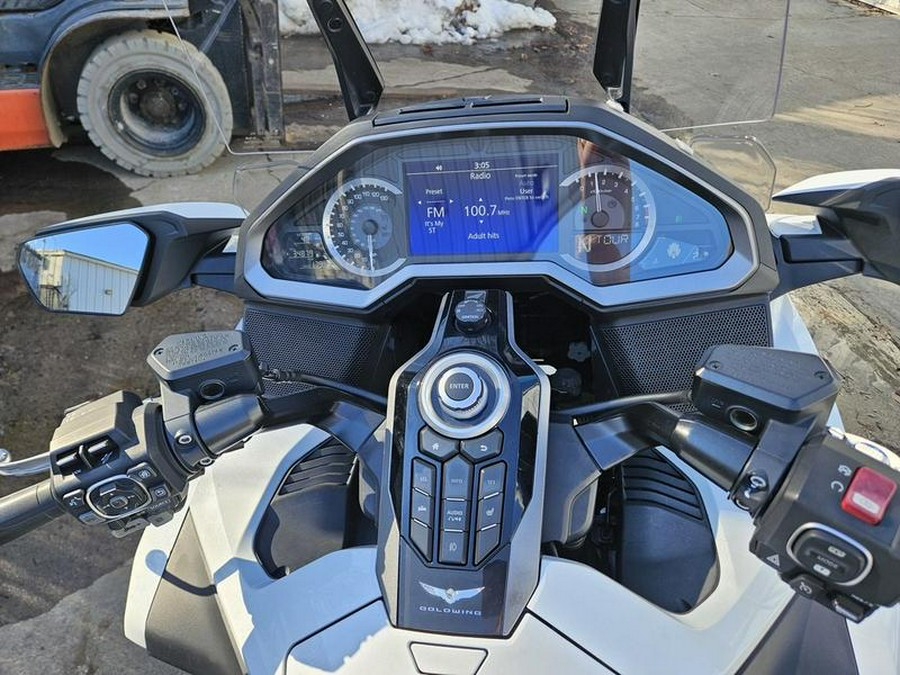 2018 Honda® Gold Wing Tour Pearl White