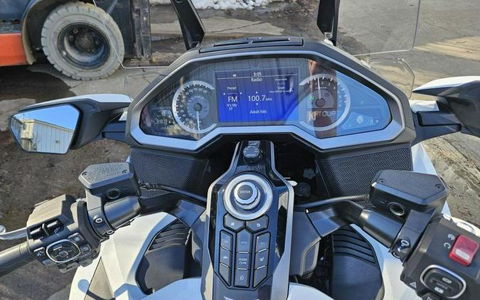 2018 Honda® Gold Wing Tour Pearl White
