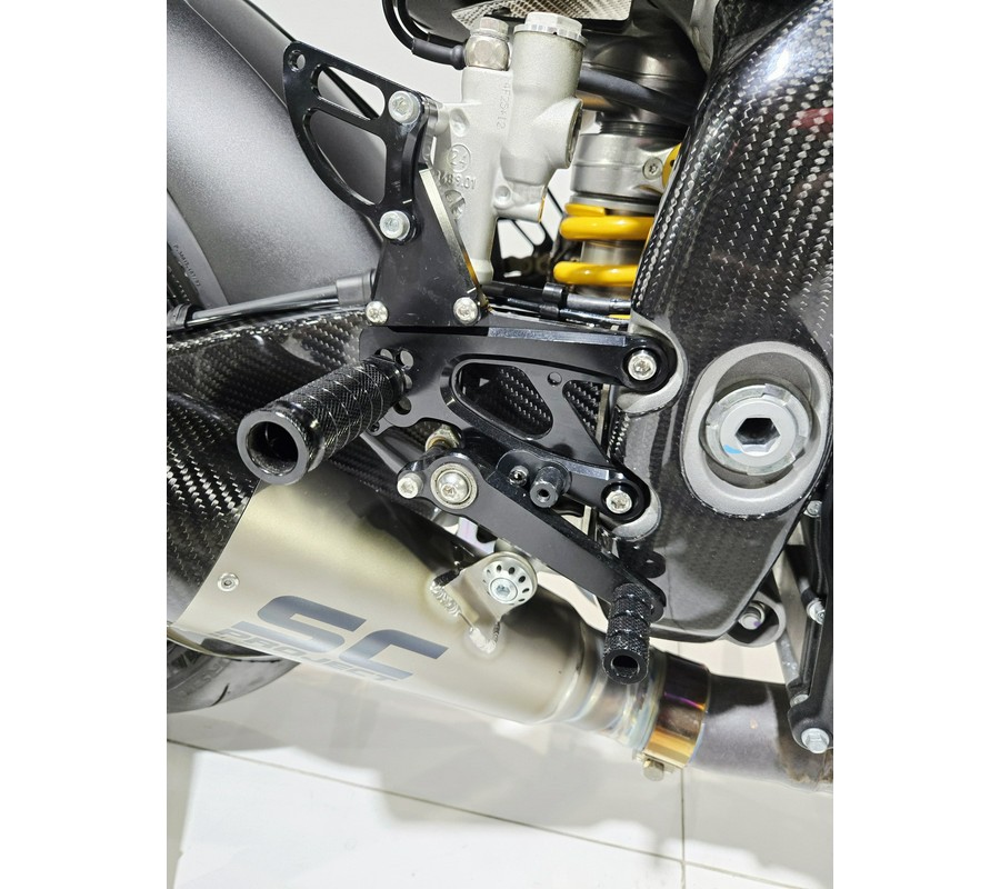 2024 Aprilia Tuono V4 Factory 1100