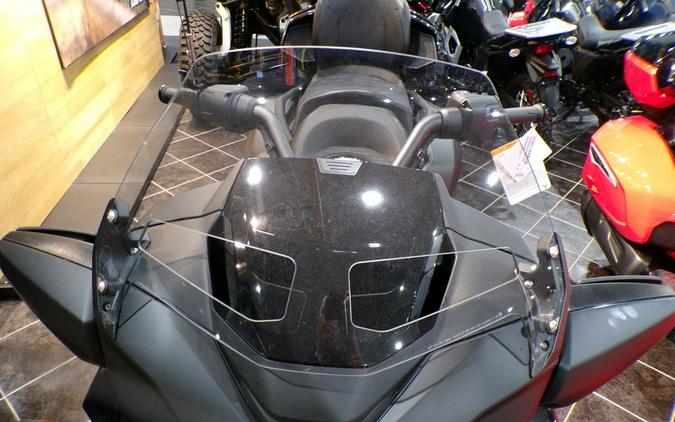 2024 Can-Am® Spyder F3 Limited Dark Wheels