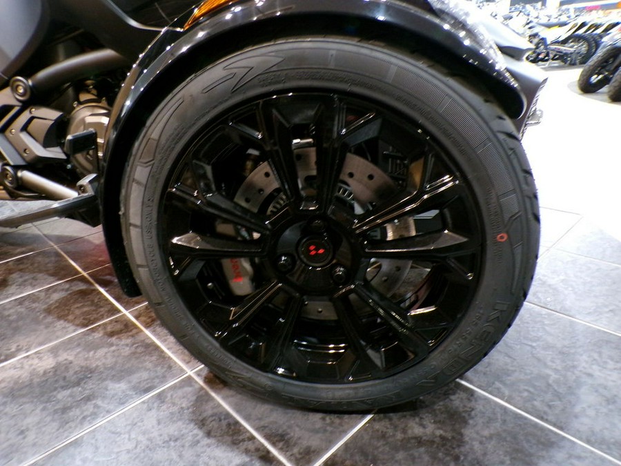 2024 Can-Am® Spyder F3 Limited Dark Wheels