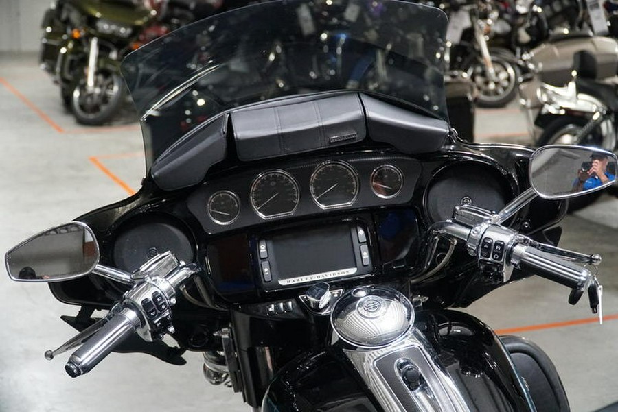 2015 Harley-Davidson® FLHTKSE - CVO™ Limited