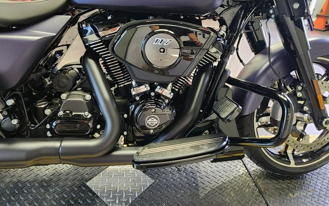 2025 Harley-Davidson Street Glide Base