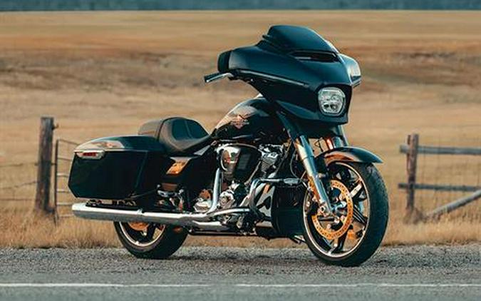 2025 Harley-Davidson Street Glide Base