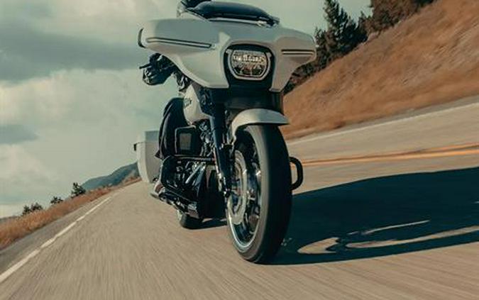 2025 Harley-Davidson Street Glide Base