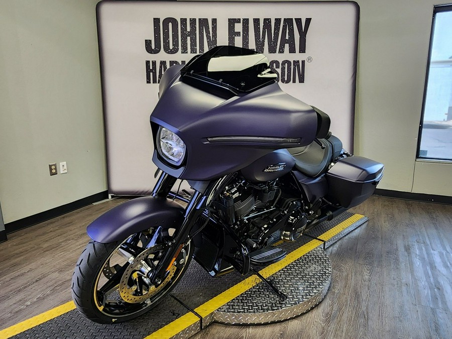 2025 Harley-Davidson Street Glide Base