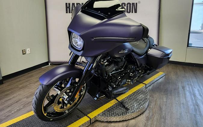 2025 Harley-Davidson Street Glide Base