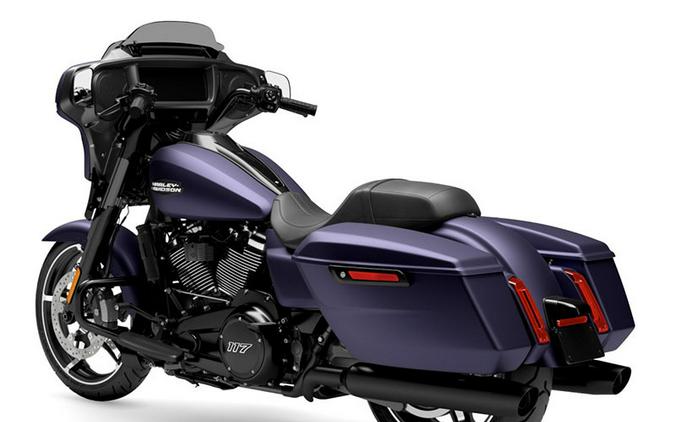 2025 Harley-Davidson Street Glide Base