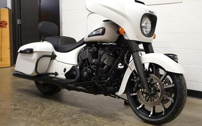 2019 Indian Motorcycle® Chieftain Dark Horse® White Smoke