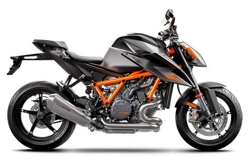 Video: Watch our 2020 KTM 1290 Super Duke R...