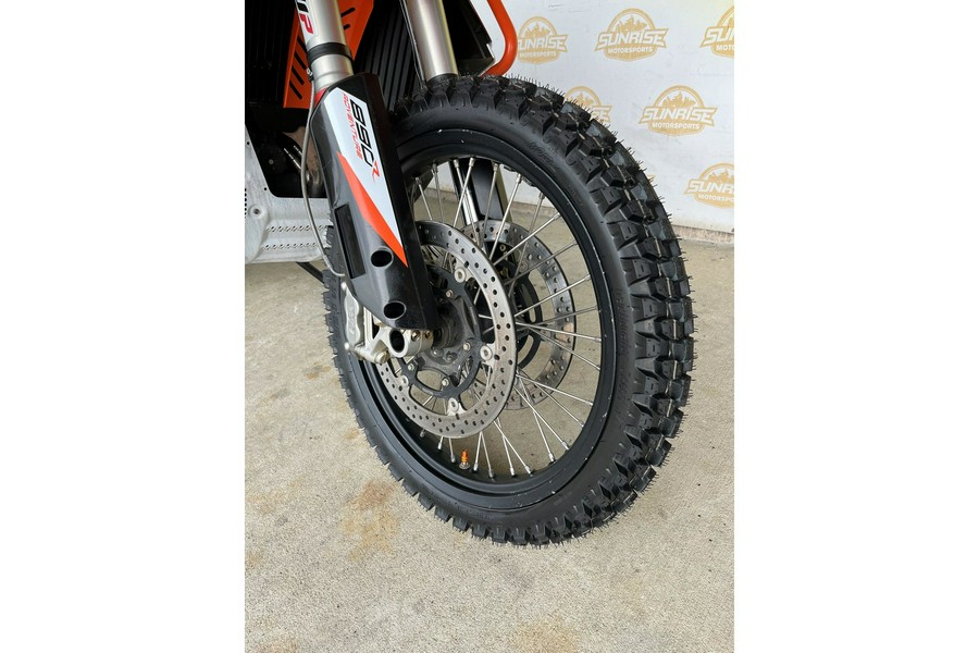 2022 KTM 890 Adventure R